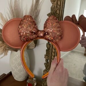 Disney Peach Minnie Mouse ear headband